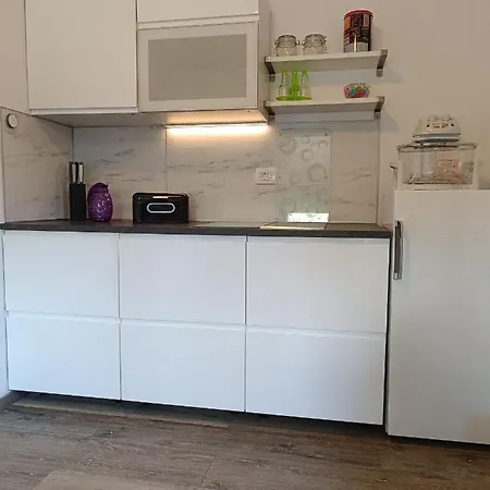 Lady House Apartment